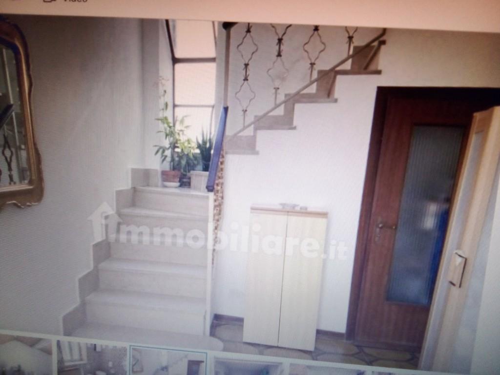 casa indipendente in vendita a Tromello