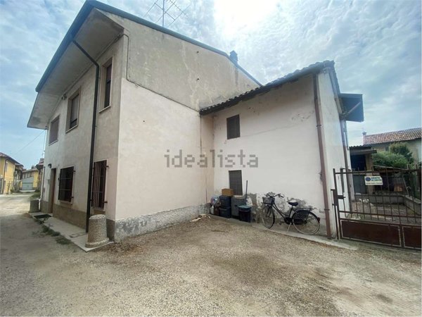 casa indipendente in vendita a Tromello