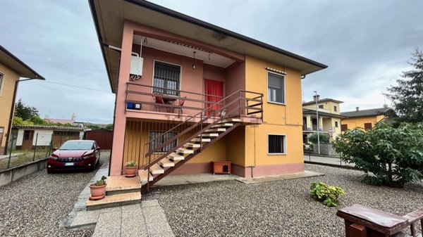 casa indipendente in vendita a Tromello
