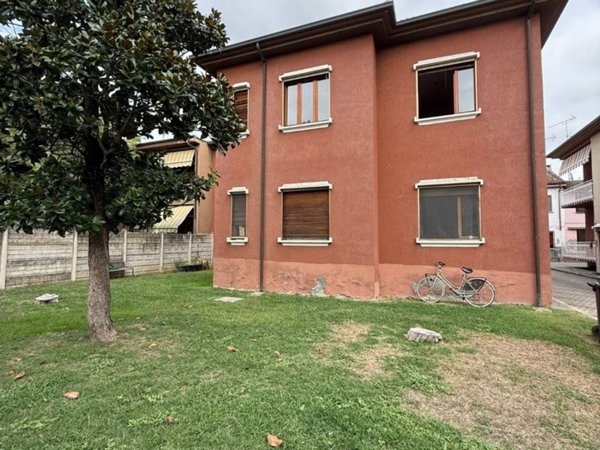 appartamento in vendita a Tromello