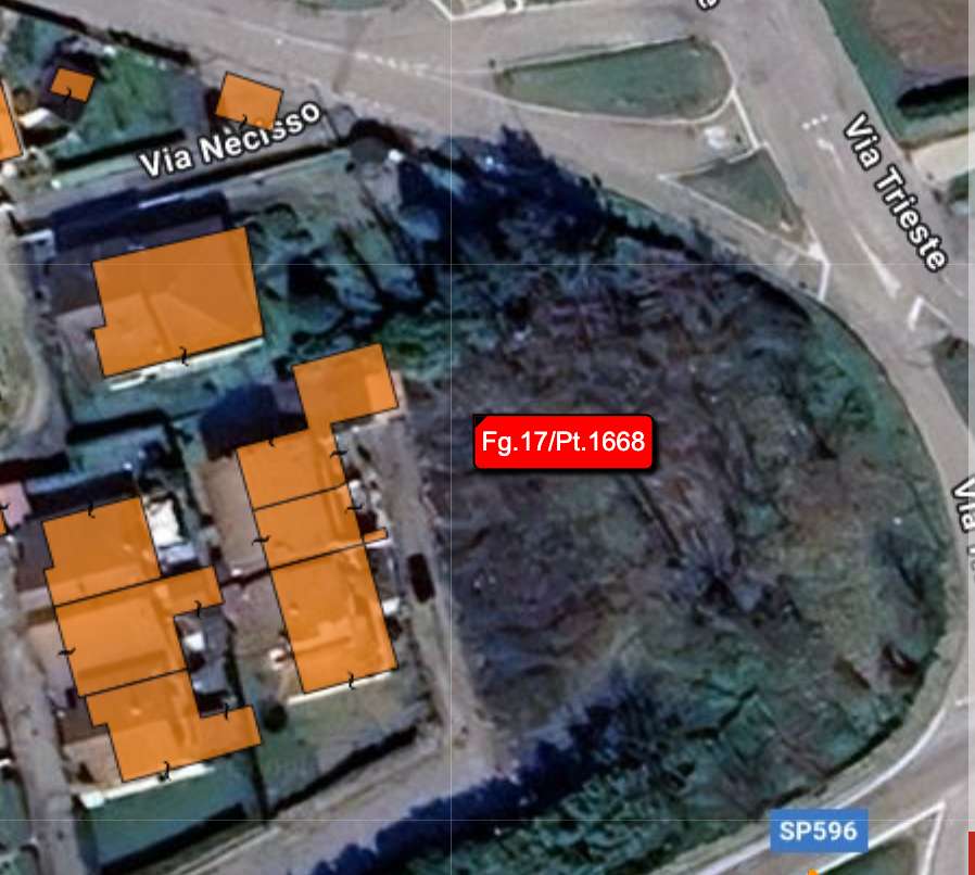terreno edificabile in vendita a Tromello