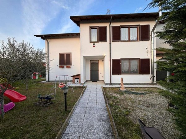 casa indipendente in vendita a Tromello