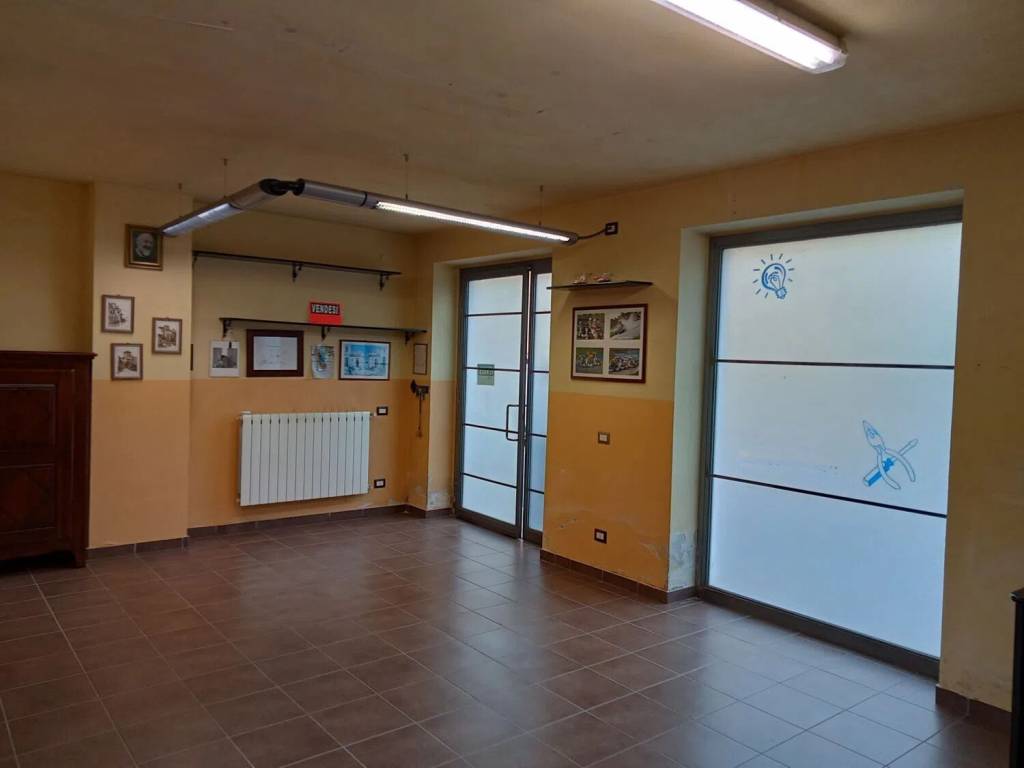 ufficio in vendita a Tromello