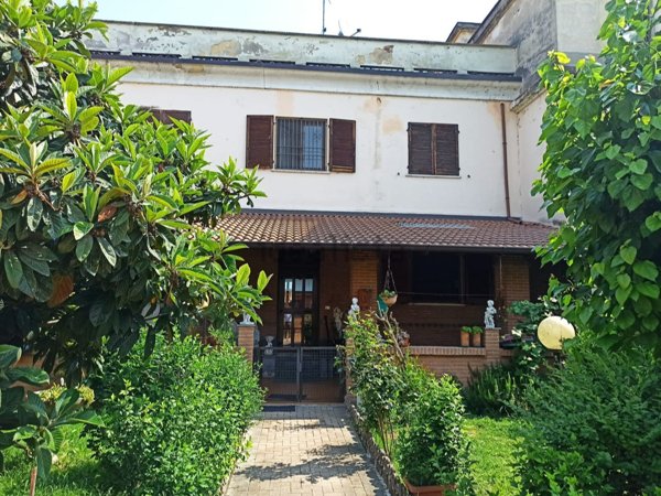 casa indipendente in vendita a Tromello