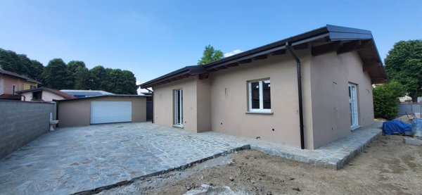 casa indipendente in vendita a Tromello