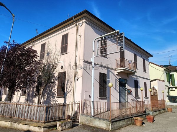 casa indipendente in vendita a Tromello