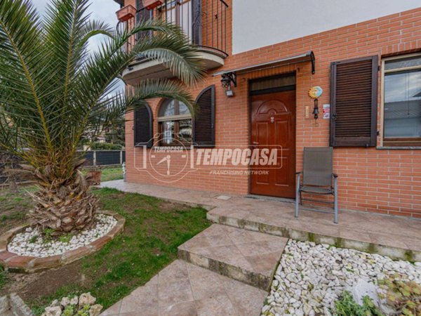 casa indipendente in vendita a Tromello