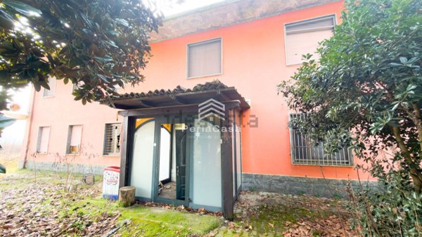 locale di sgombero in vendita a Tromello