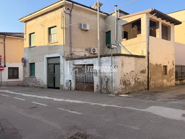 appartamento in vendita a Tromello