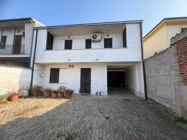 casa indipendente in vendita a Tromello