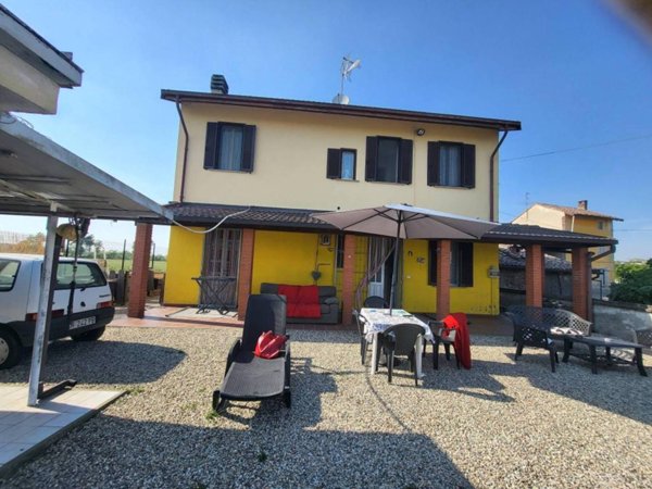 casa indipendente in vendita a Tromello