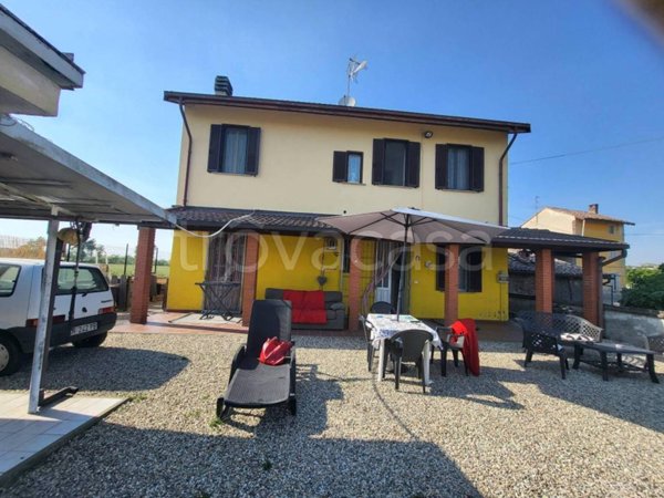 casa indipendente in vendita a Tromello