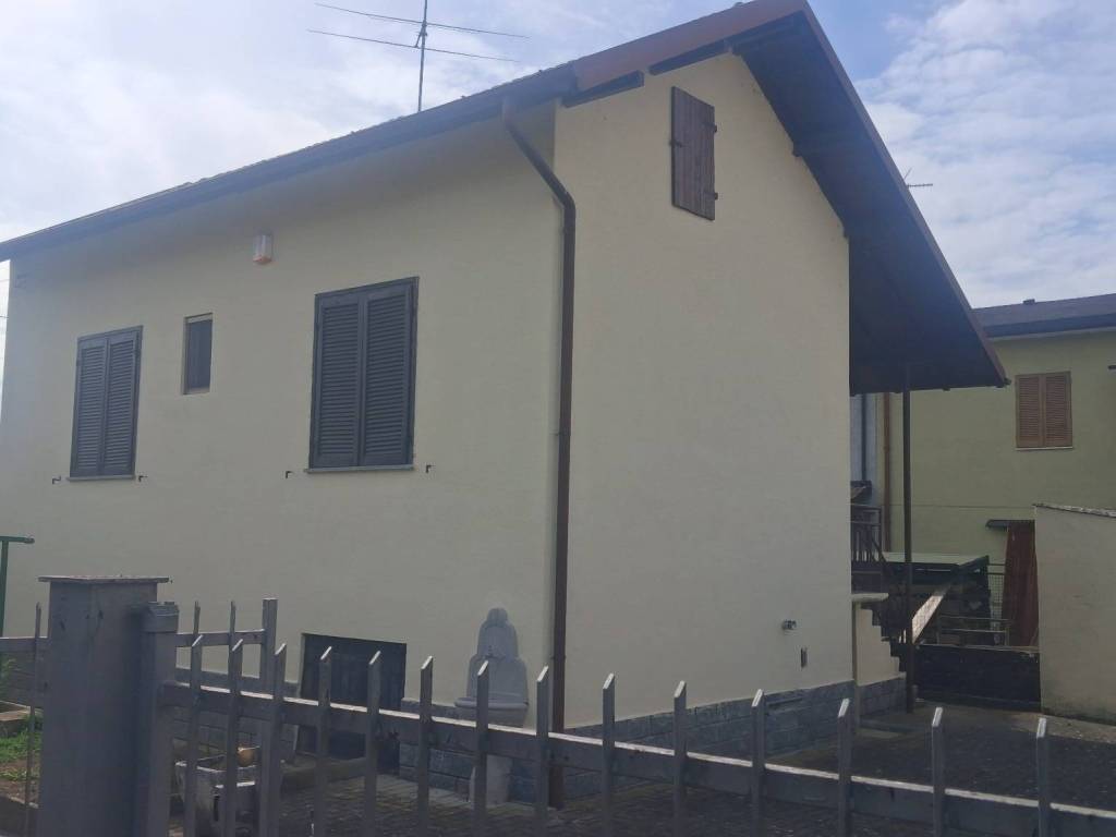 casa indipendente in vendita a Tromello