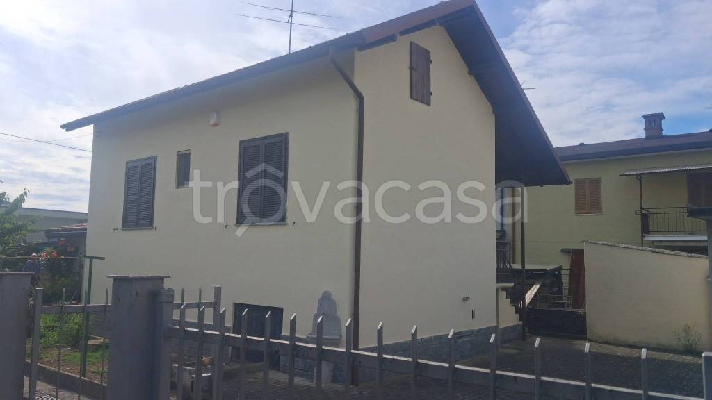 casa indipendente in vendita a Tromello