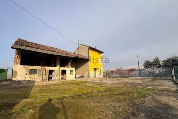 appartamento in vendita a Tromello in zona Roventino