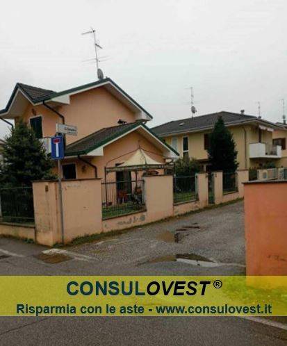 casa indipendente in vendita a Tromello