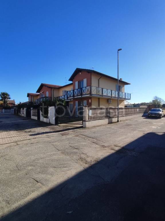 casa indipendente in vendita a Tromello