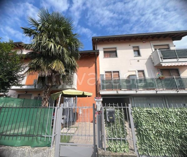 casa indipendente in vendita a Trovo
