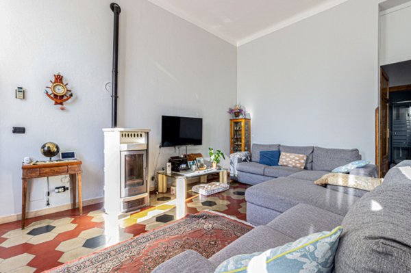 casa indipendente in vendita a Trovo in zona Papiago