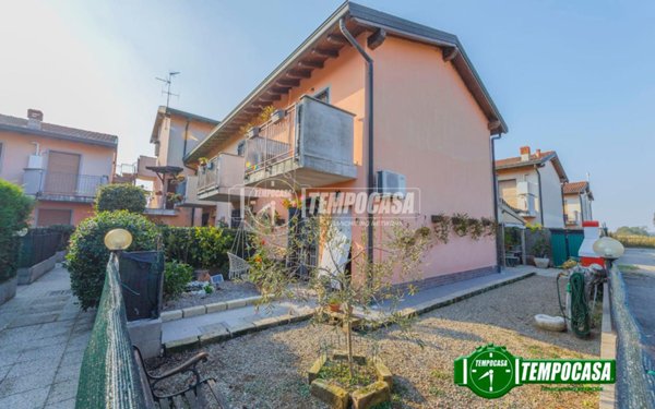 casa indipendente in vendita a Trovo