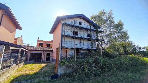 casa indipendente in vendita a Trovo