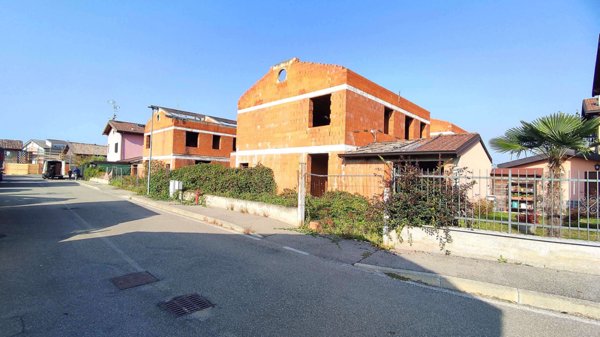 casa indipendente in vendita a Trovo