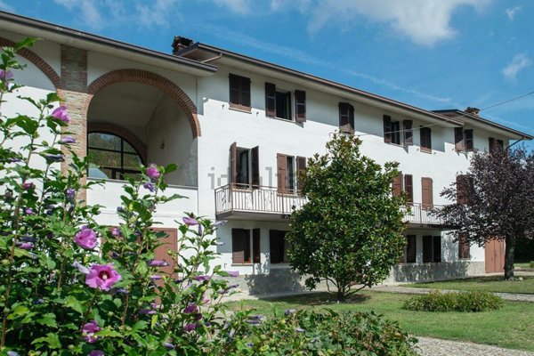 casa indipendente in vendita a Val di Nizza in zona Paravello