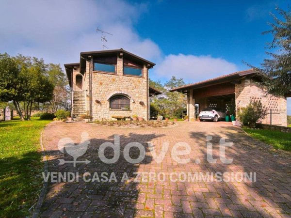 casa indipendente in vendita a Val di Nizza in zona Poggio Ferrato