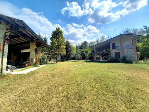 casa indipendente in vendita a Val di Nizza
