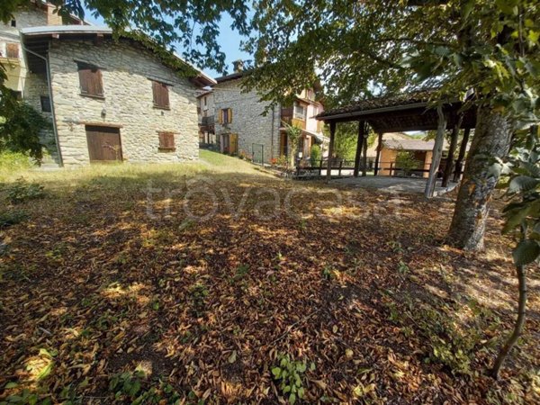casa indipendente in vendita a Val di Nizza