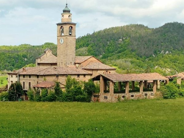 appartamento in vendita a Val di Nizza in zona Poggio Ferrato