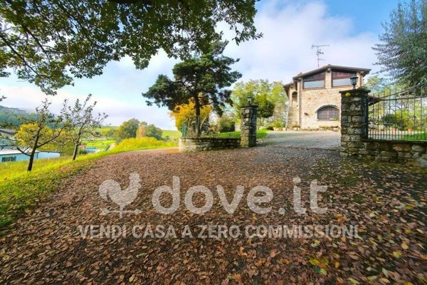 casa indipendente in vendita a Val di Nizza in zona Poggio Ferrato