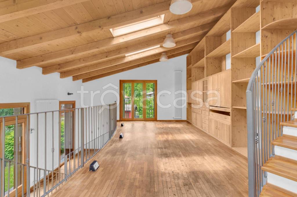 casa indipendente in vendita a Val di Nizza in zona Paravello