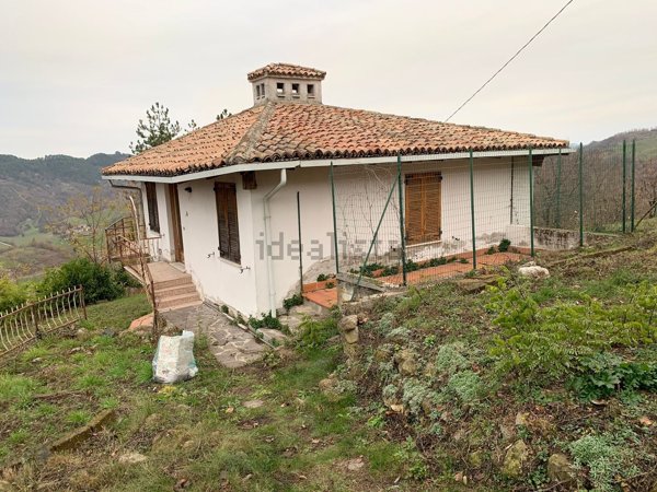 casa indipendente in vendita a Val di Nizza