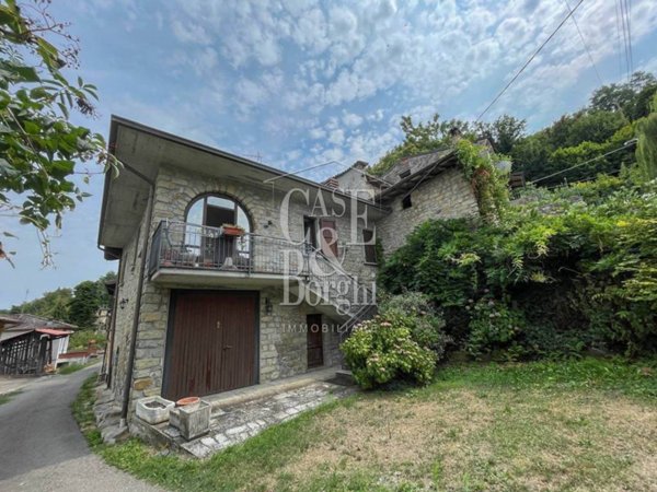 casa indipendente in vendita a Val di Nizza in zona Poggio Ferrato