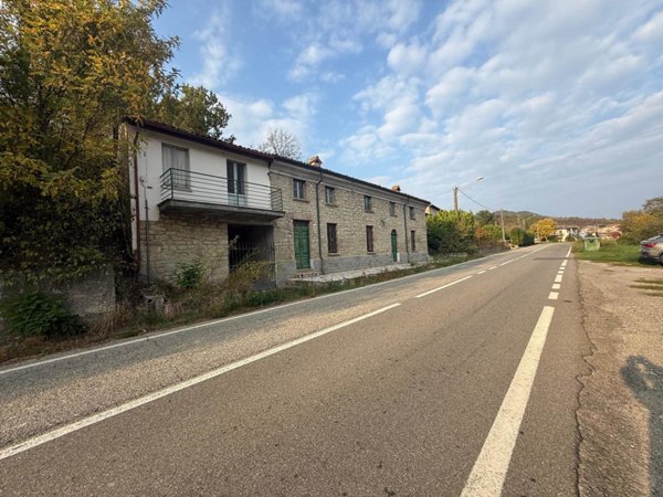 casa indipendente in vendita a Val di Nizza
