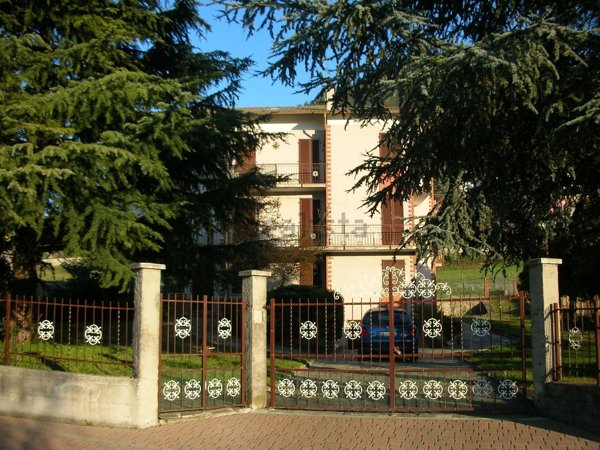 casa indipendente in vendita a Val di Nizza in zona Sant'Albano