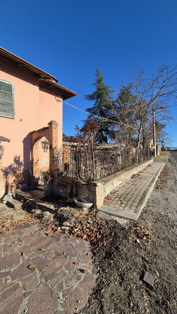 casa indipendente in vendita a Val di Nizza in zona Costa Croce
