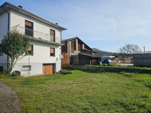 casa indipendente in vendita a Val di Nizza