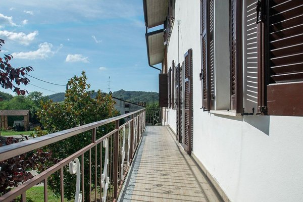 casa indipendente in vendita a Val di Nizza in zona Paravello