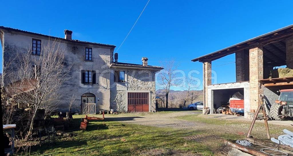 casa indipendente in vendita a Val di Nizza