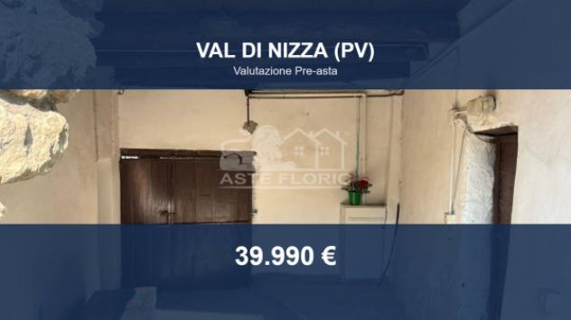 casa indipendente in vendita a Val di Nizza