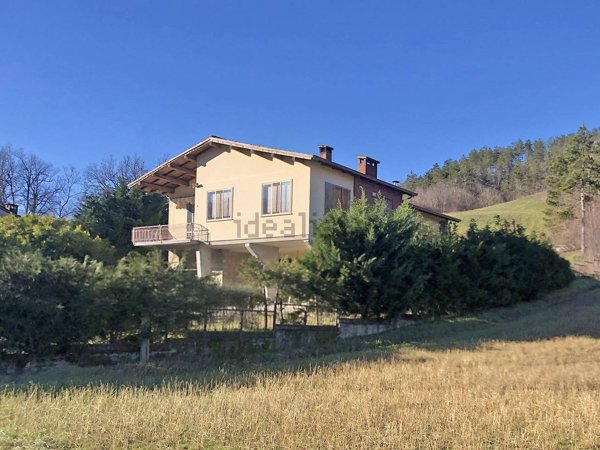 casa indipendente in vendita a Val di Nizza