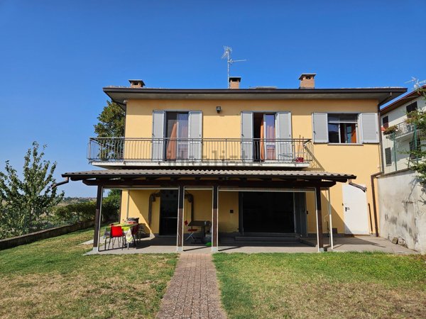 casa indipendente in vendita a Val di Nizza in zona Montacuto
