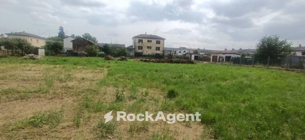 terreno edificabile in vendita a Valle Lomellina