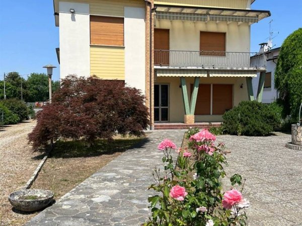 casa indipendente in vendita a Valle Lomellina