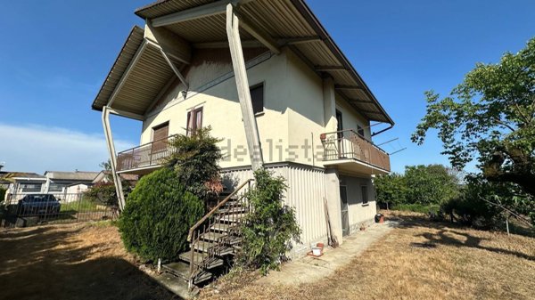 casa semindipendente in vendita a Valle Lomellina
