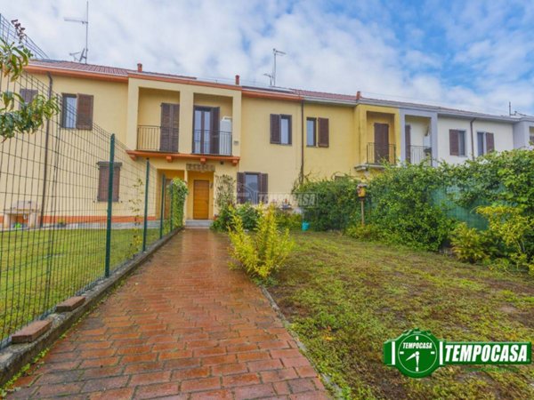 casa indipendente in vendita a Valle Salimbene in zona Motta San Damiano
