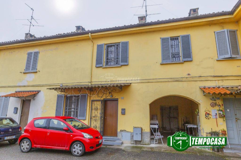 appartamento in vendita a Valle Salimbene