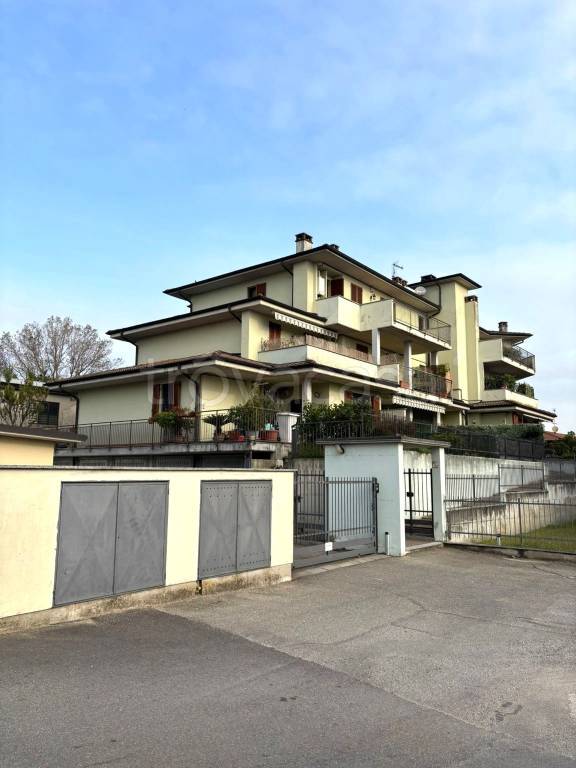 appartamento in vendita a Valle Salimbene